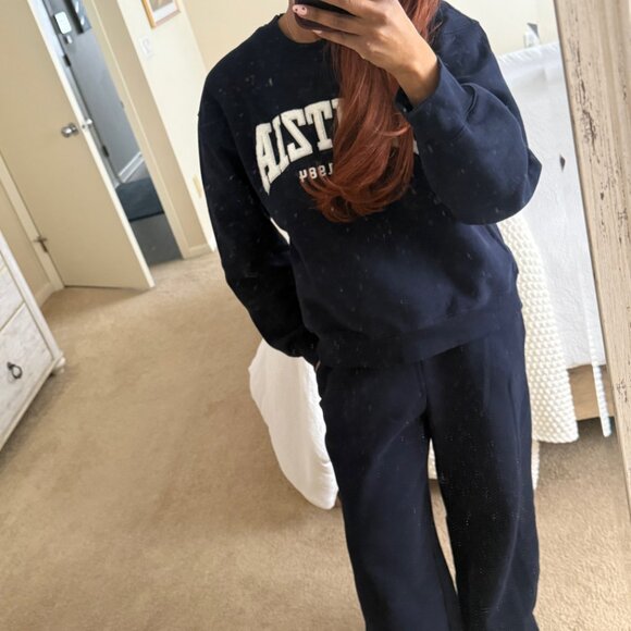 Aritzia Admiral Sweatshirt and Mega Flutter Pants - Picture 6 of 8